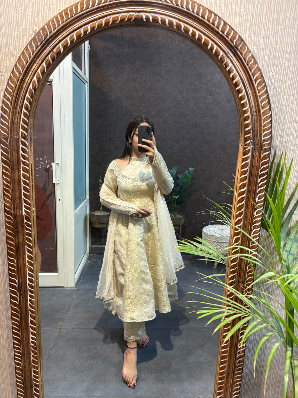 Brocade Kali set with neck detailing