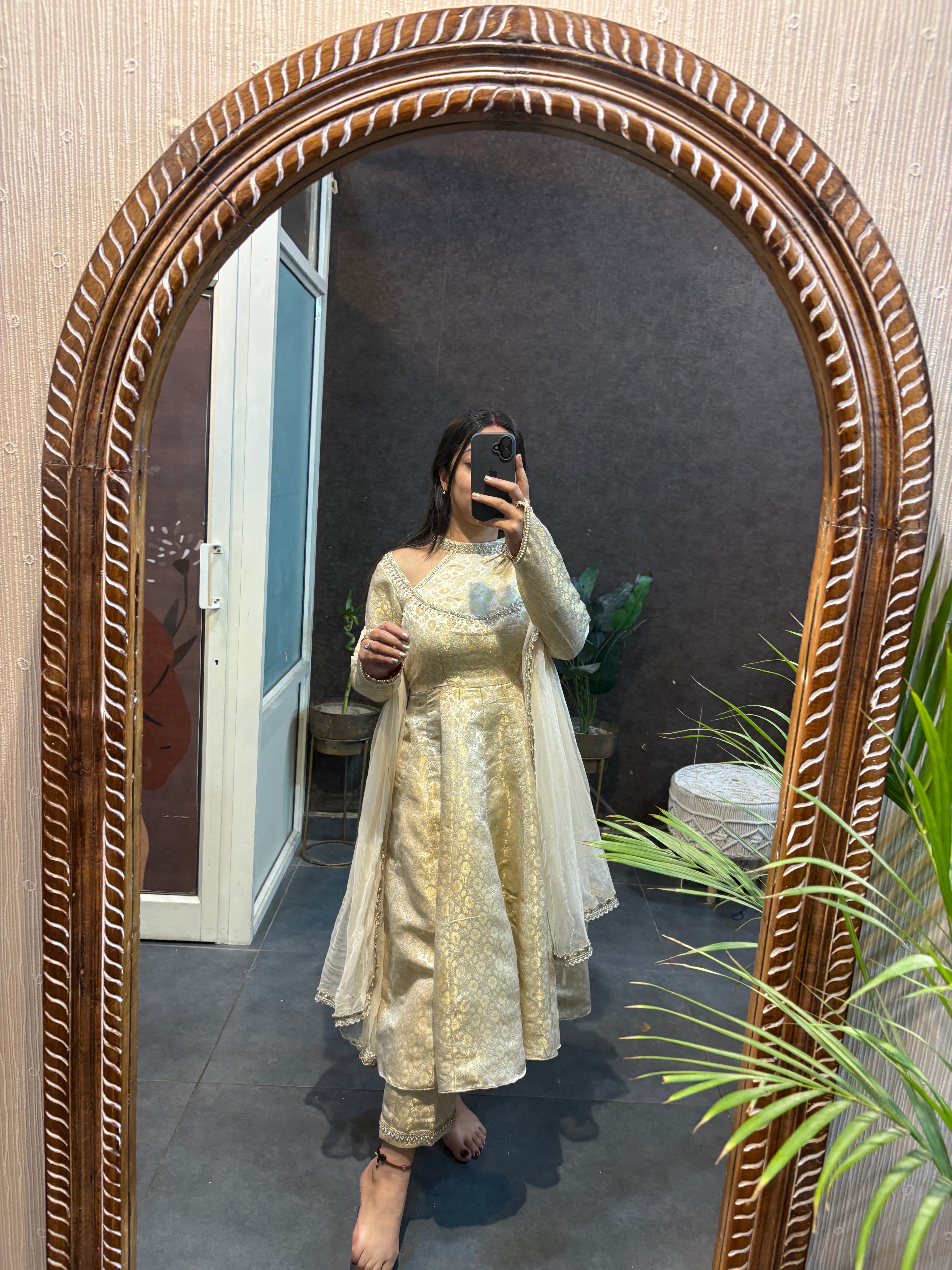 Brocade Kali set with neck detailing