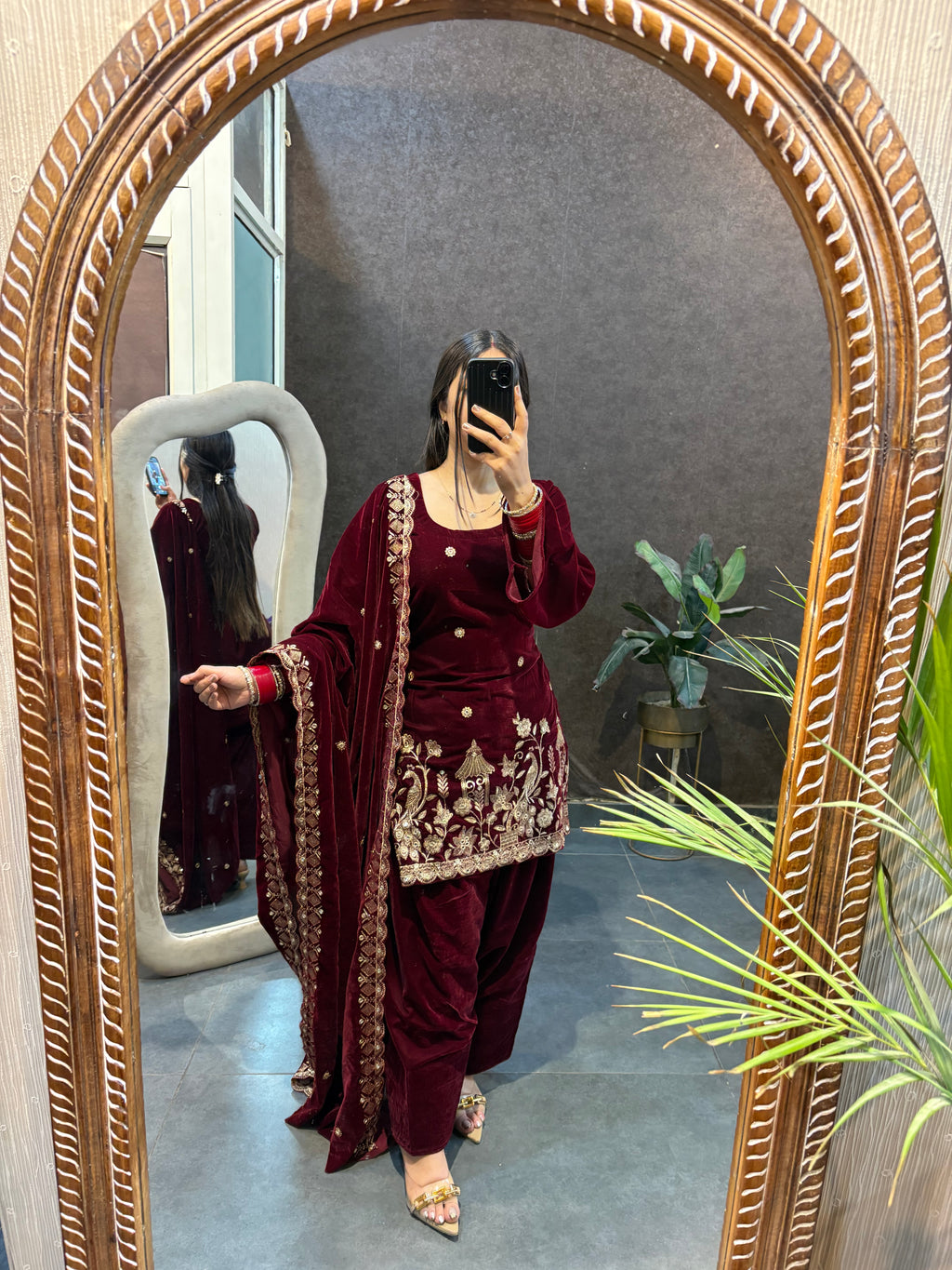 Velvet Farshi suit set