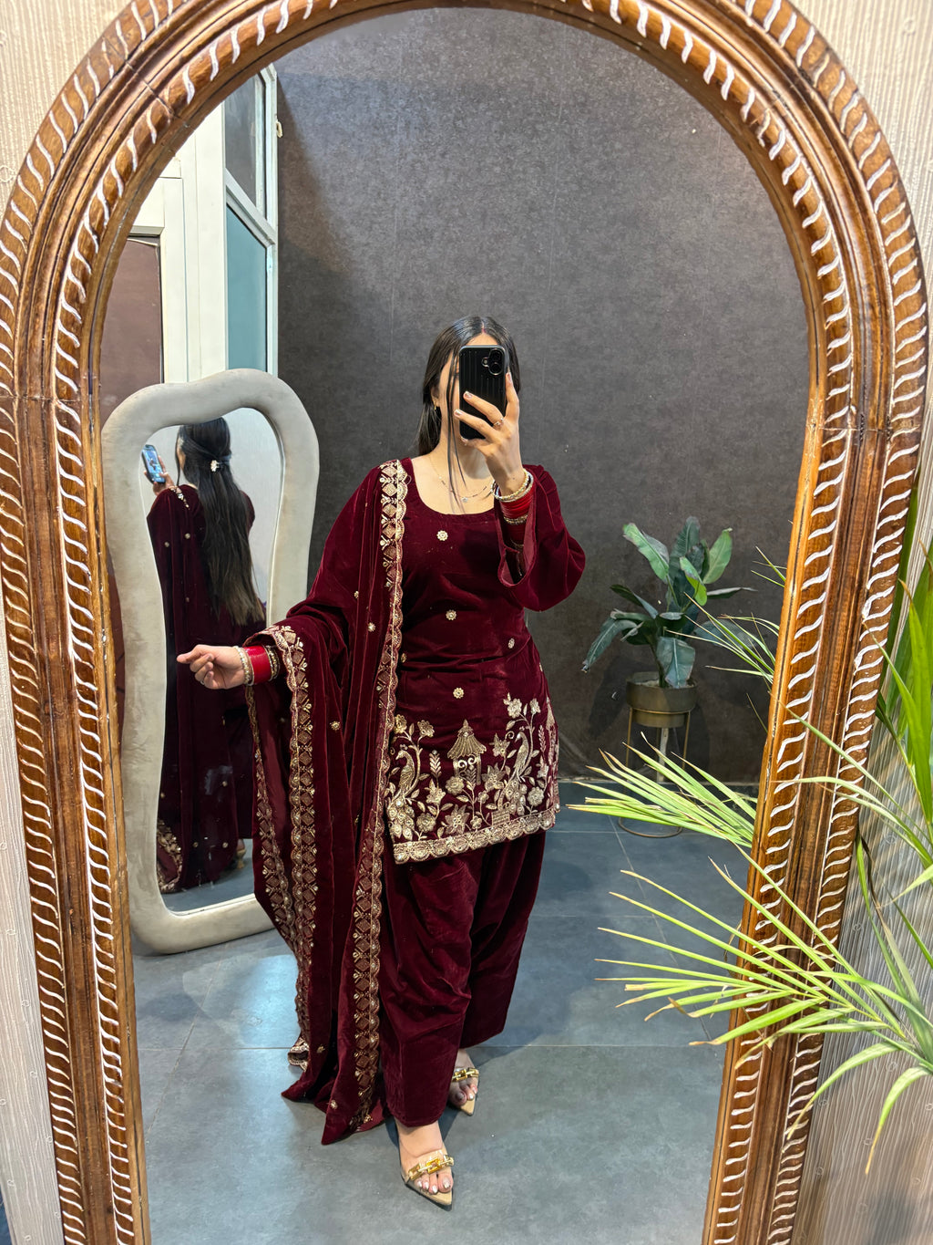 Velvet Farshi suit set